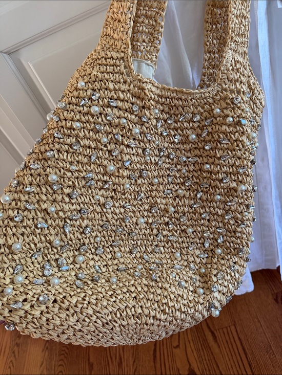 Btb Los Angeles Handbags - BtB Straw/raffia style Embellished Tote Bag - Natural. Lined, zip pocket. NWOT!